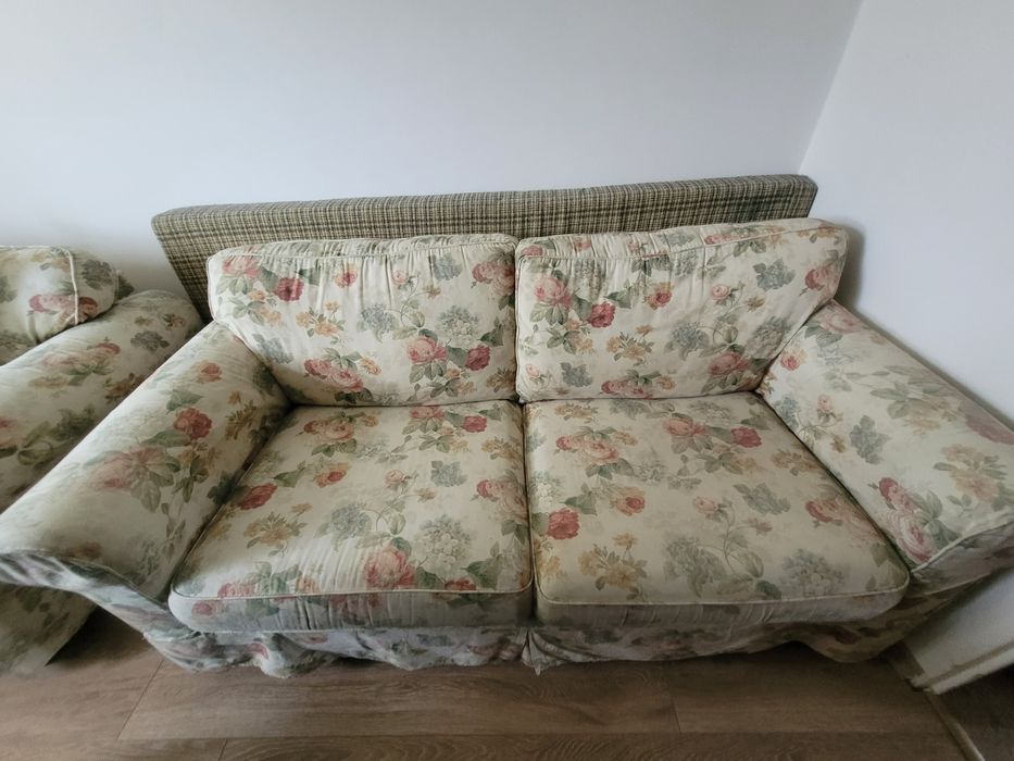 Ikea kanapa 3 osobowa Ektorp beżowa w kwiatki