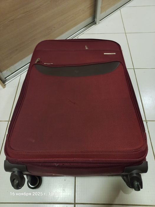 Большой текстильный чемодан  Gabol