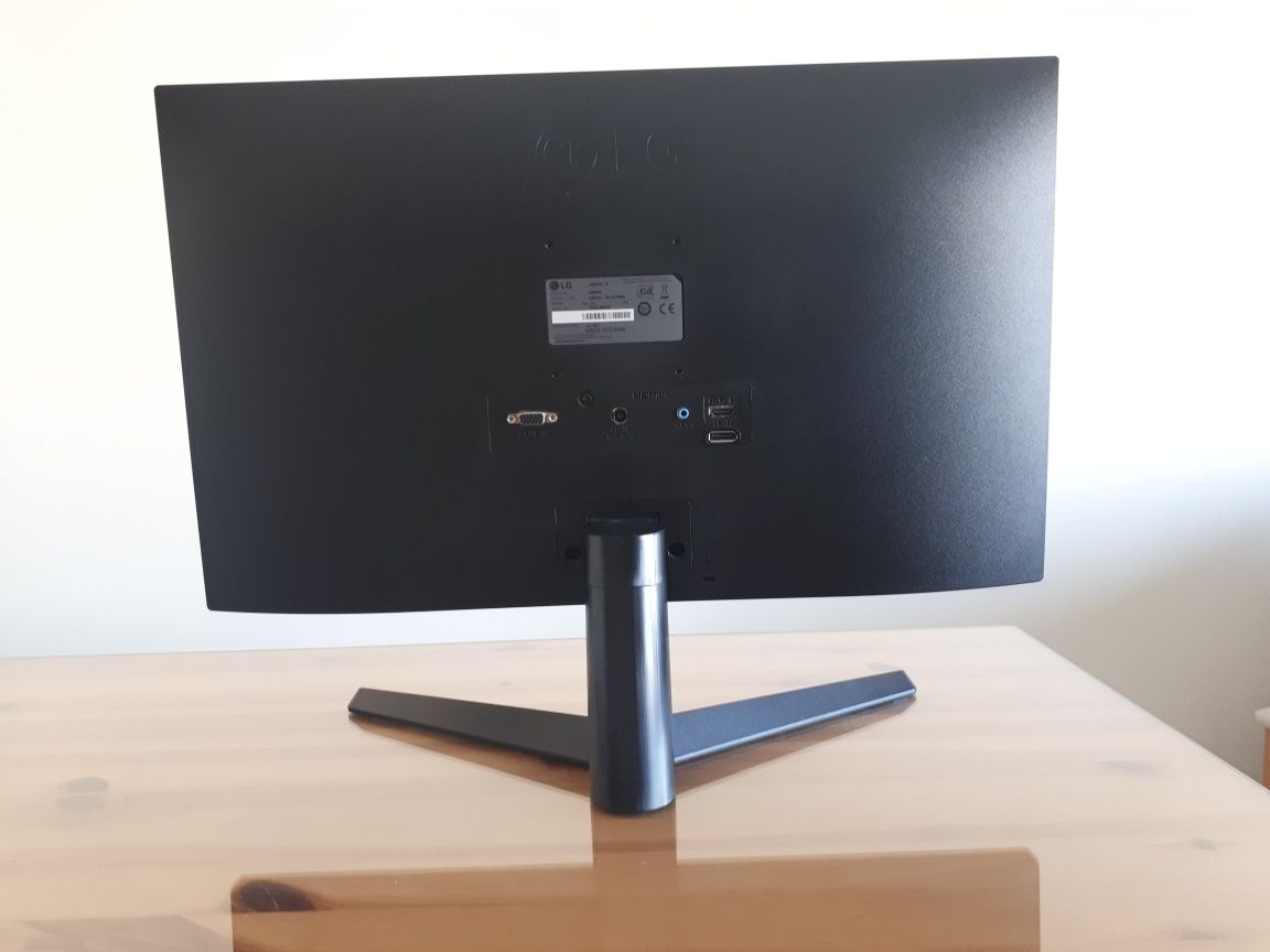 Monitor Gaming LG 24 polegadas 75Hz em ótimo estado