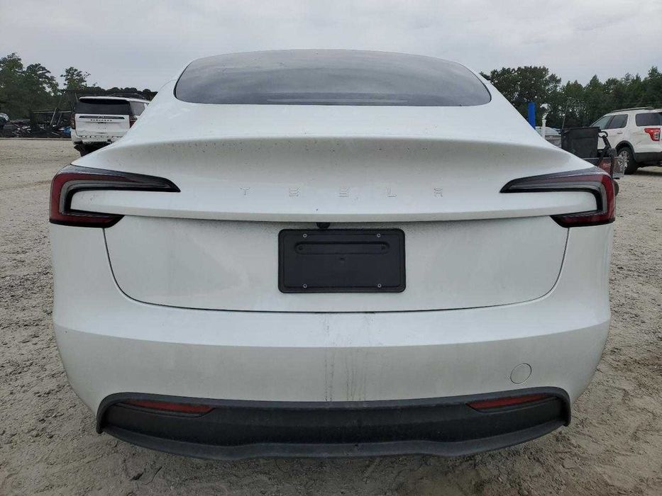 Tesla Model 3 2025