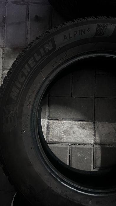 Шини зимові Michelin Alpin 6 215/65 R16 98H