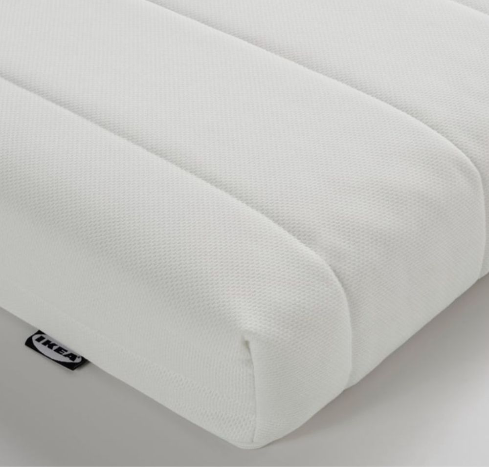 Cama com gaveta e gavetas ikea