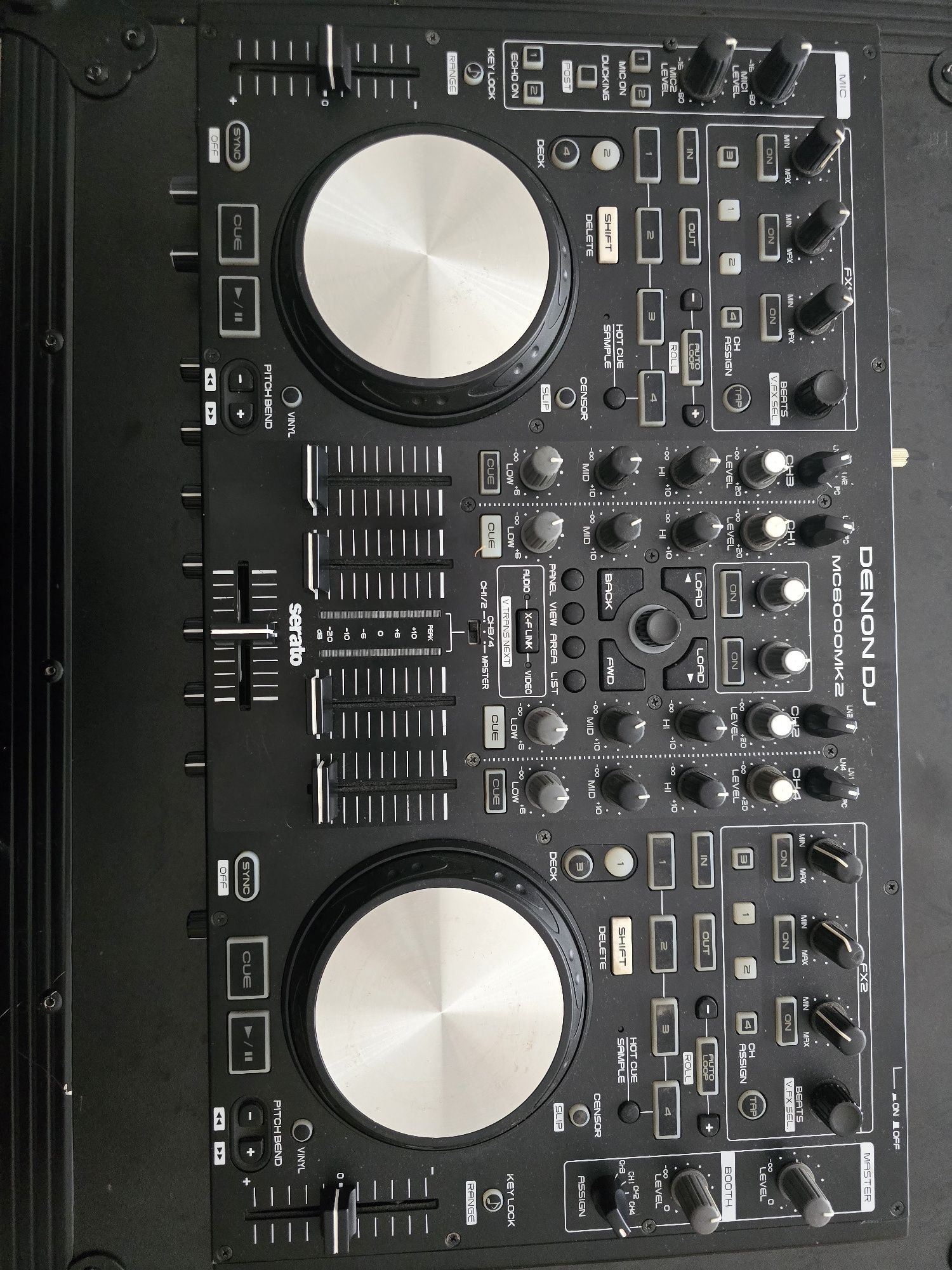 Denon MC6000 MKII