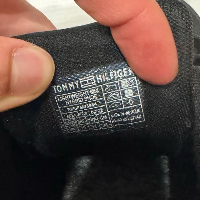 Кросівки Tommy Hilfiger Lightweight Mix Hybrid 44 розмір E321
