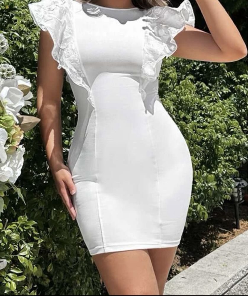 Przepiękna nowa biała sukienka r. XL