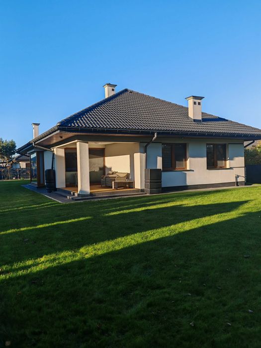 Przytulny dom 130 m² z garażem i ogrodem pod Warszawą – Kałuszyn