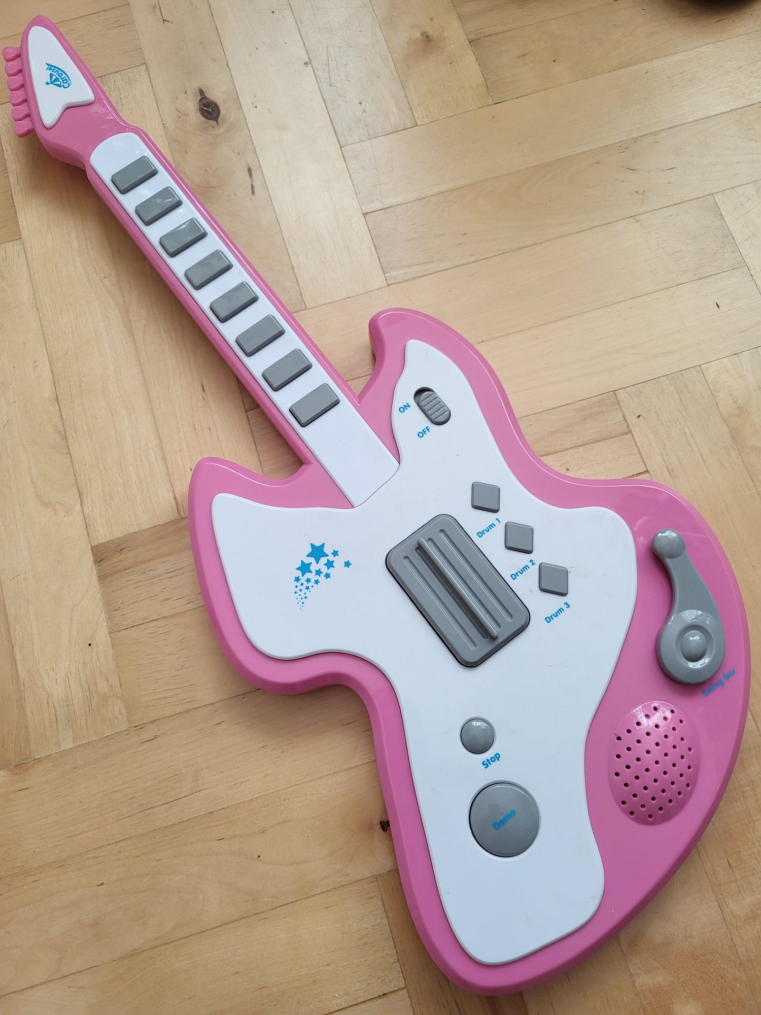 Gitara Carousel Tesco dla dzieci