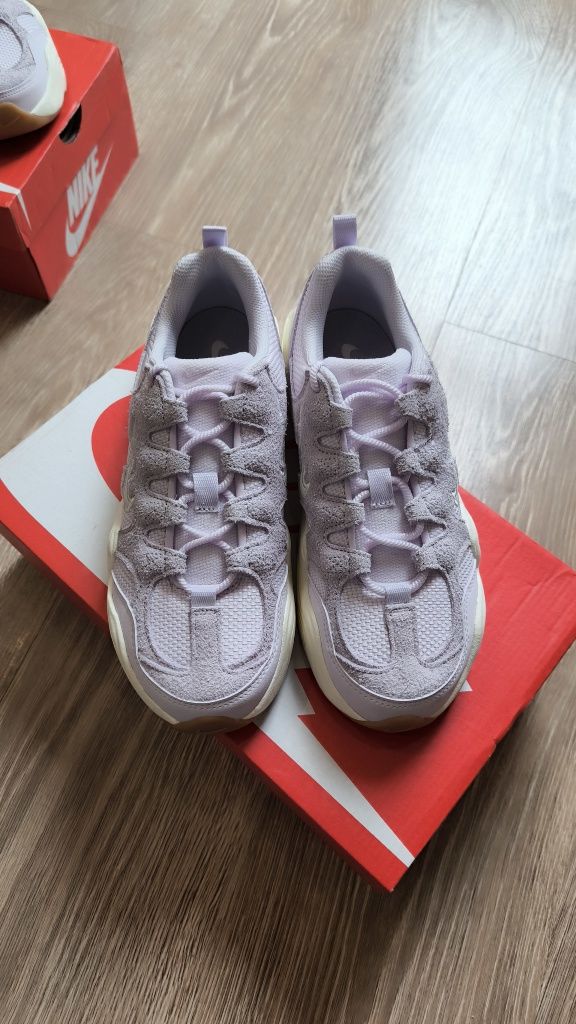 Кросівки Nike Tech Hera