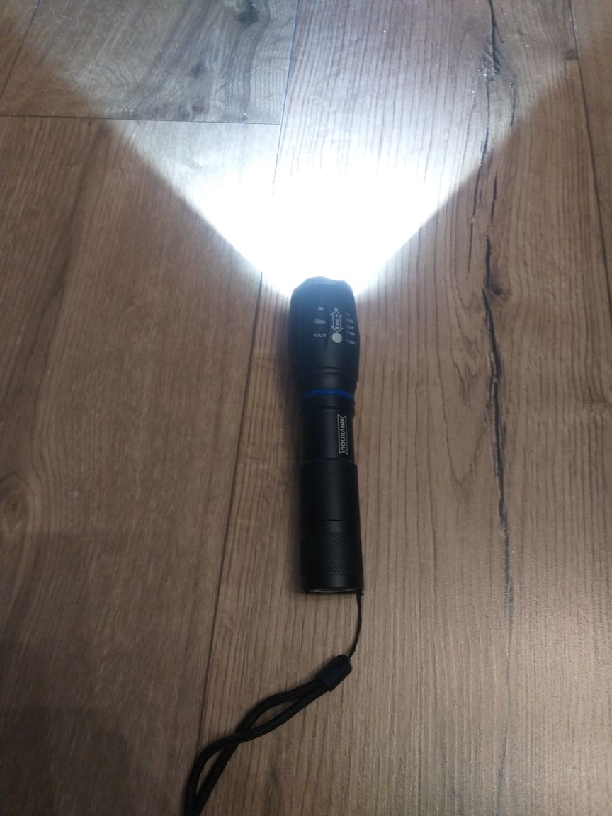 Latarka multifunkcyjna Led 5 funkcji