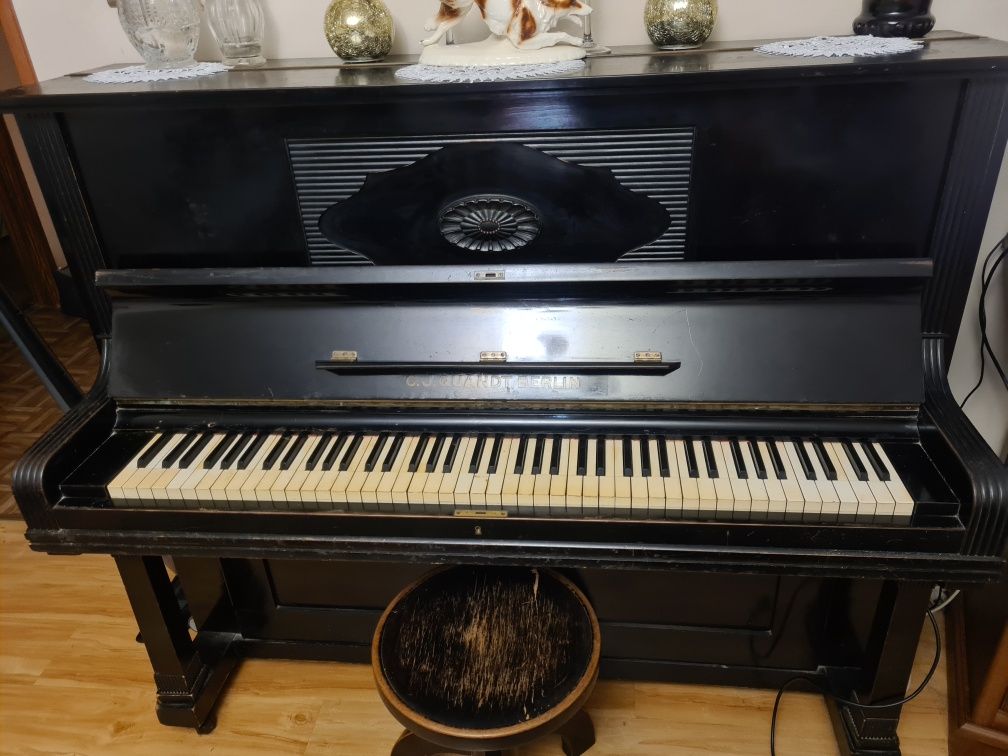 Pianino C.J. Quandt Berlin