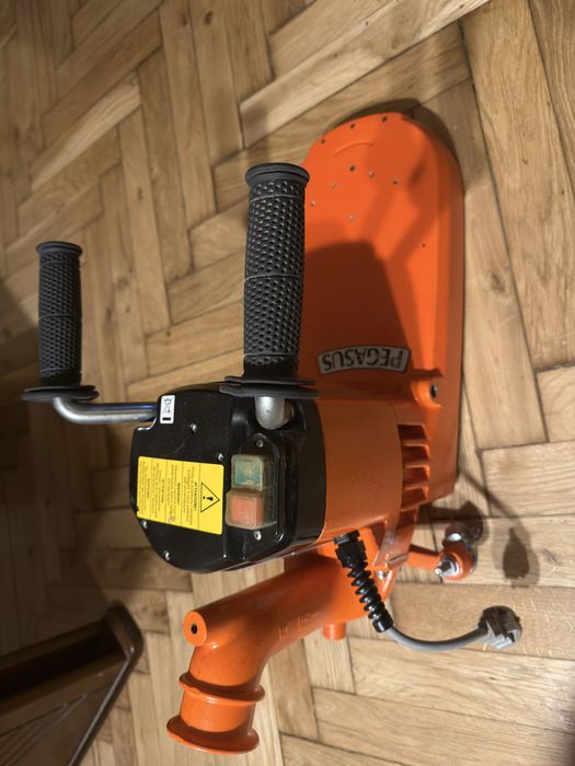 Cykliniarka Pegasus, szlifierka do krawędzi