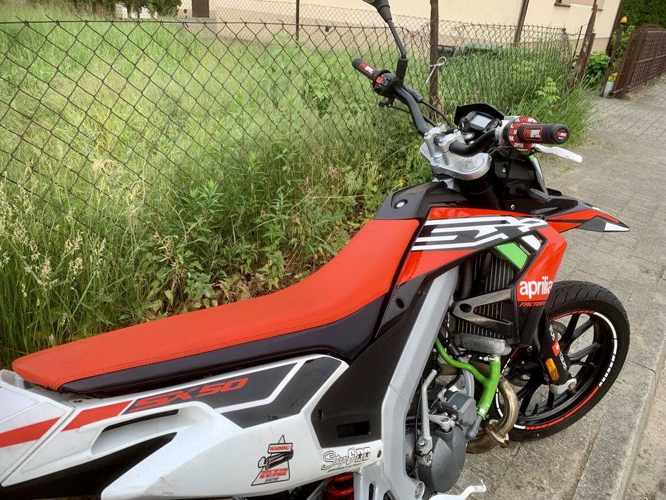 Aprilia sx 50 Factory Prawko AM Supermoto (Piaggio group Derbi Gilera)