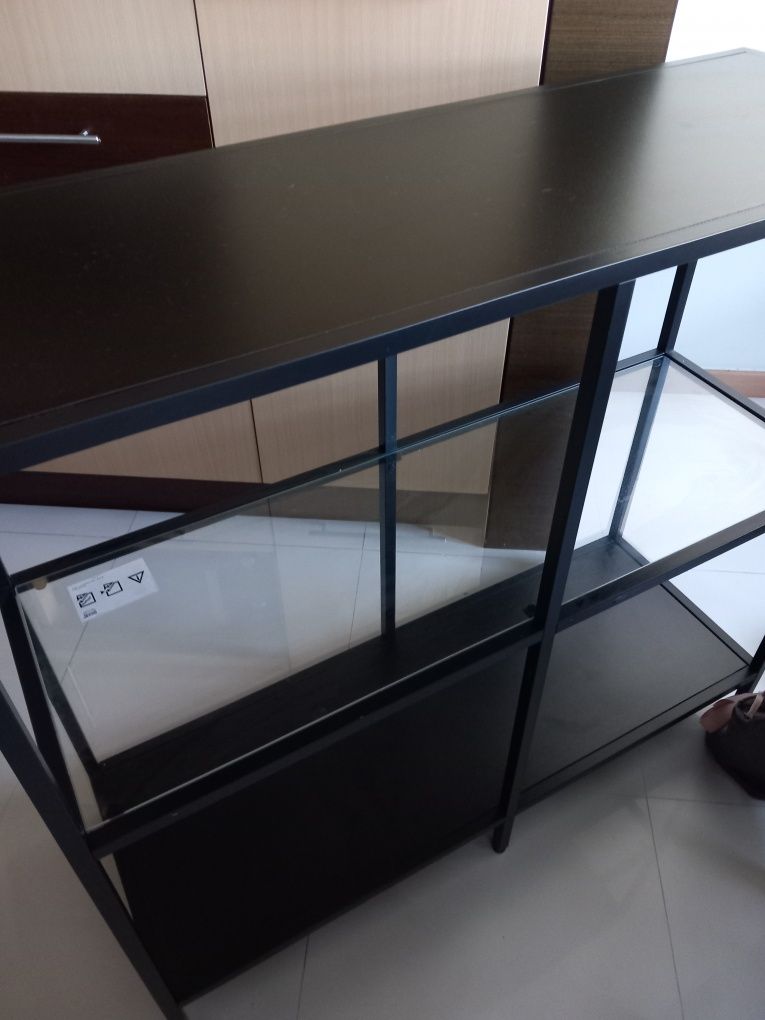 Estante ikea com prateleira