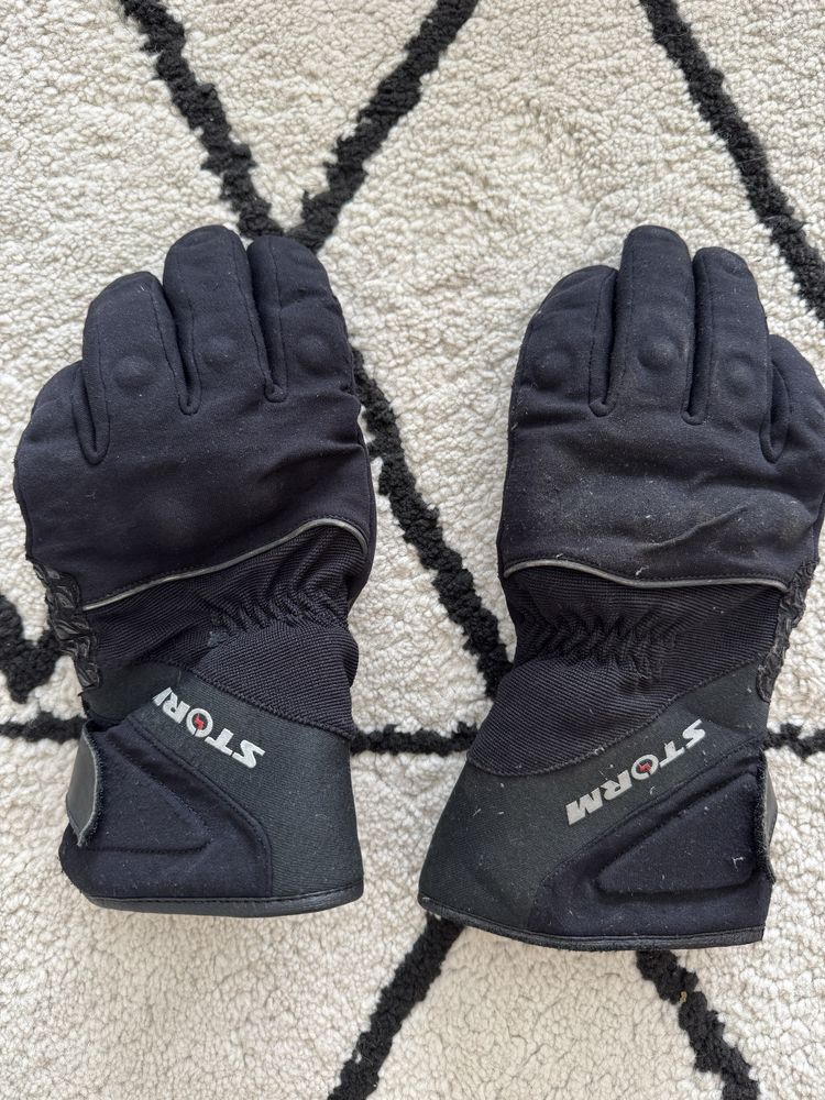 Diverso material motociclismo