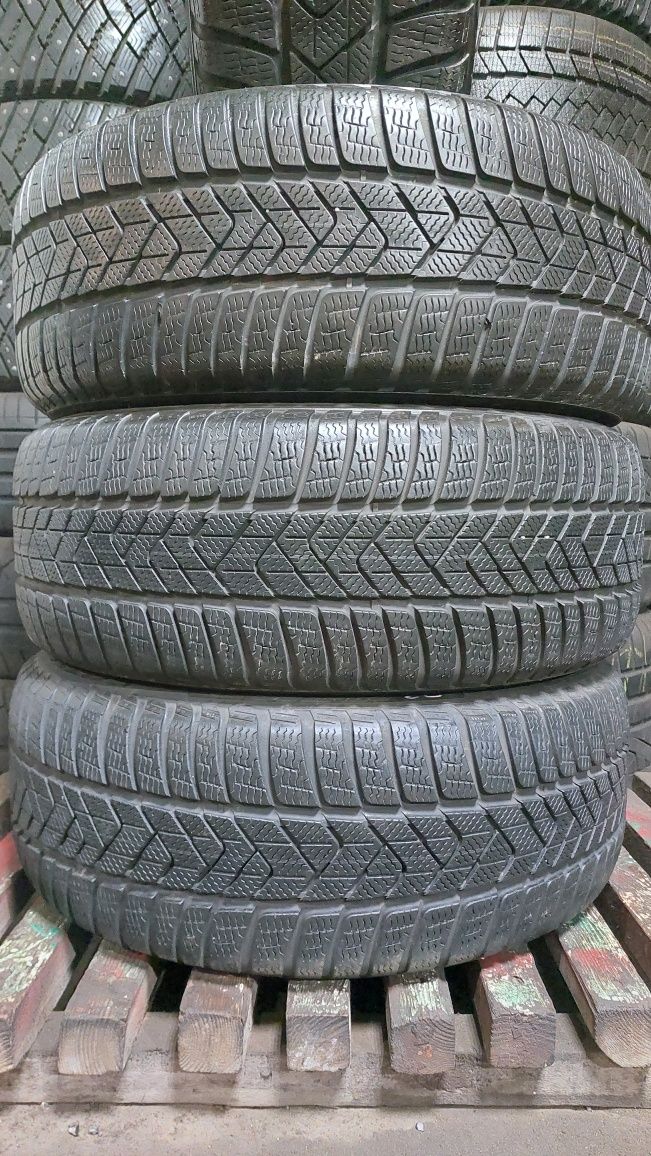 Зимние шины резина комплект Pirelli Sottozero 3 Winter 245/45 R18 RF