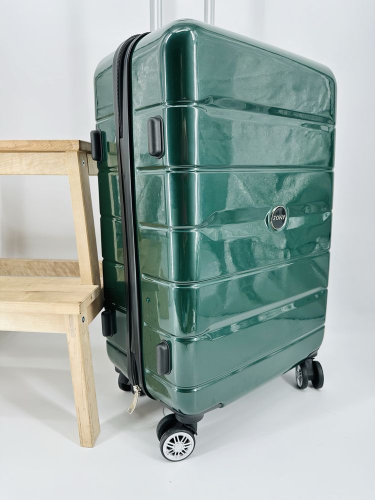 Nowa średnia walizka/JONY/ bagaż do 23 kg