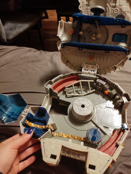 Star Wars Sokół Millenium Hasbro statek kosmiczny niekompletny