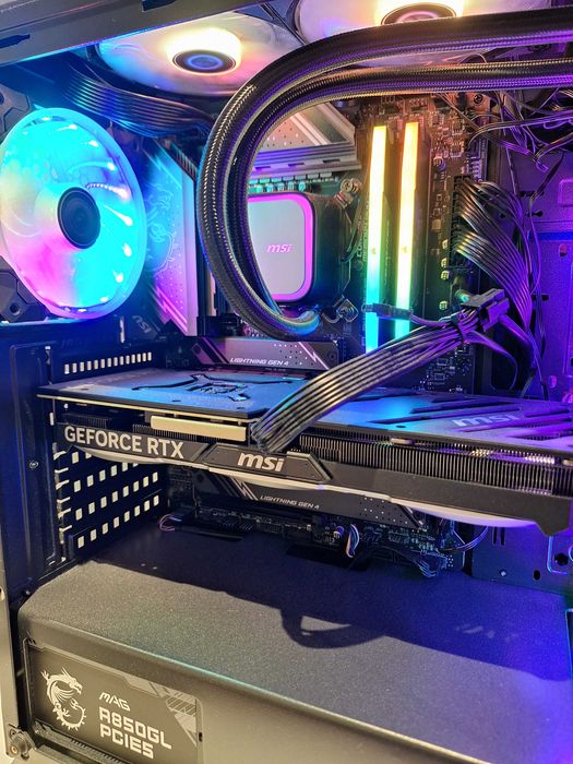 Placa Gráfica NVIDIA RTX 4070 12GB MSI VENTUS 3x