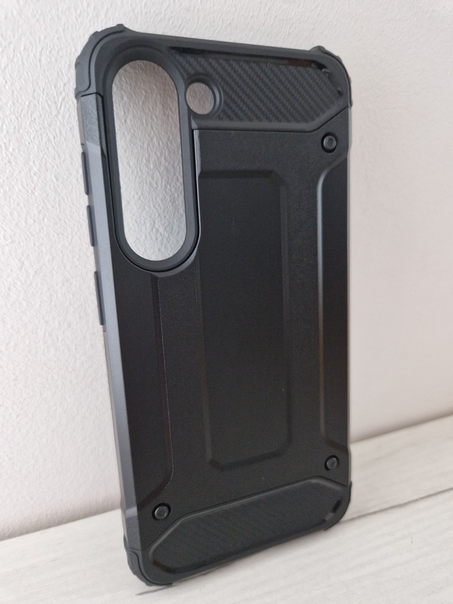 Armor Carbon Case do Samsung Galaxy S23 Czarny