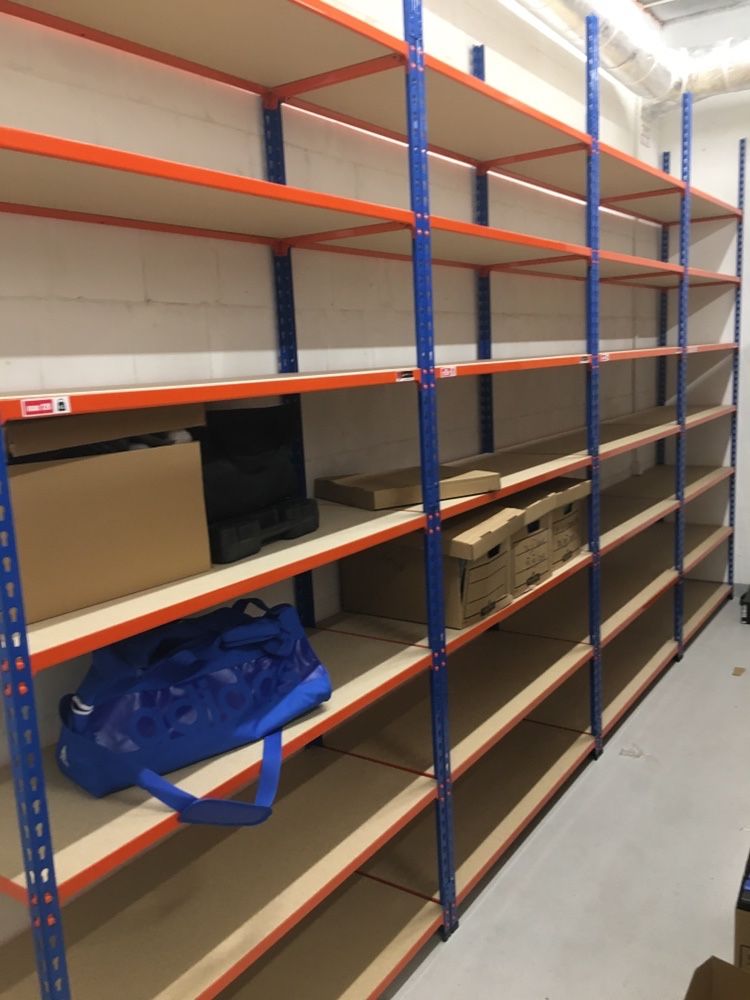 Regały półkowe magazynowe  do kontenera garażu sklepu warsztatu
