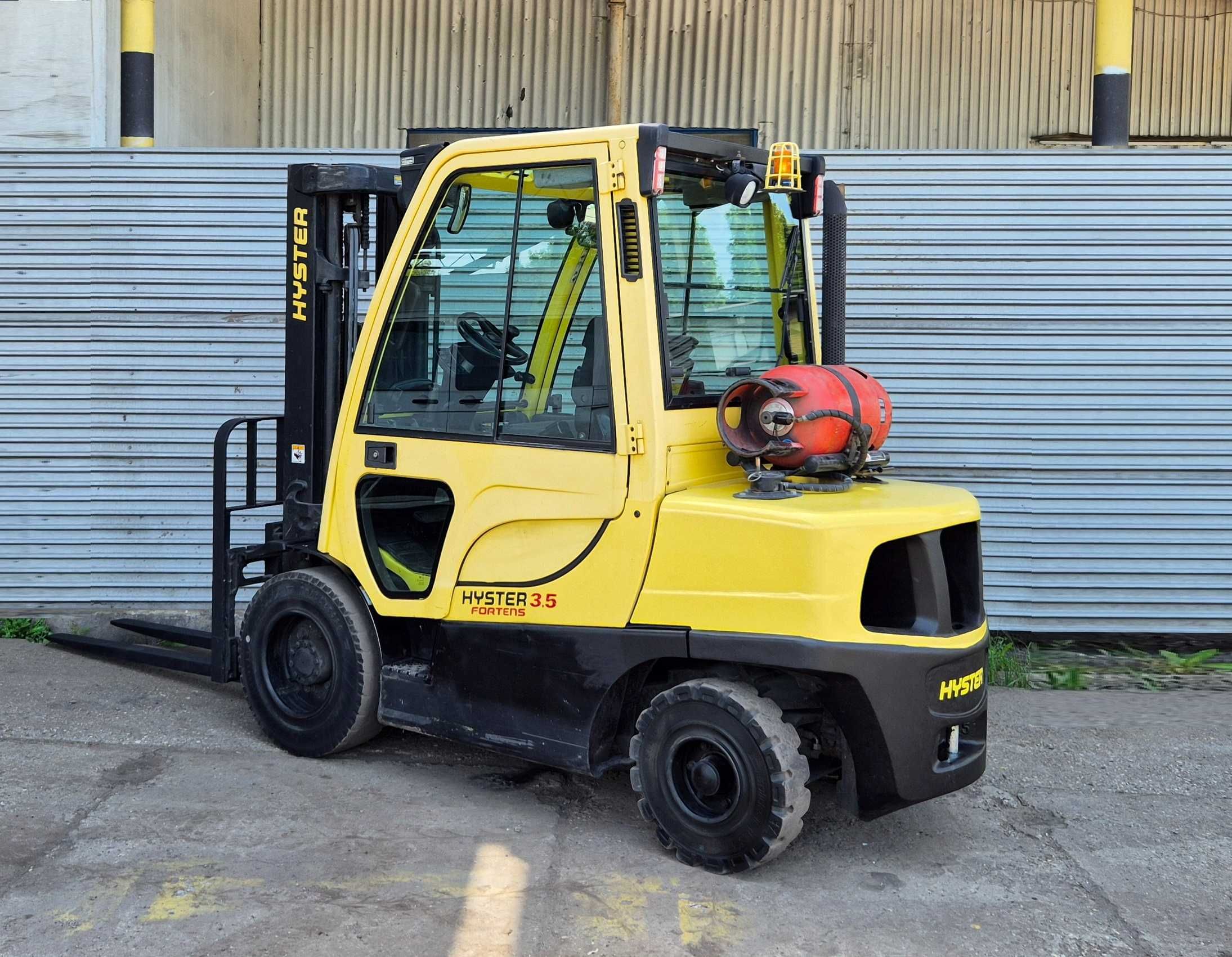 Hyster 3500kg • TRIPLEX 4,61m •  2014r • kabina • wózek widłowy