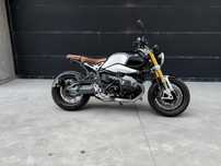 BMW R nineT – 35.000 km – Escapes Akrapovic – Banco Novo – Extras