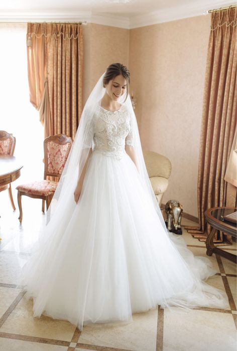 Сукня весільна