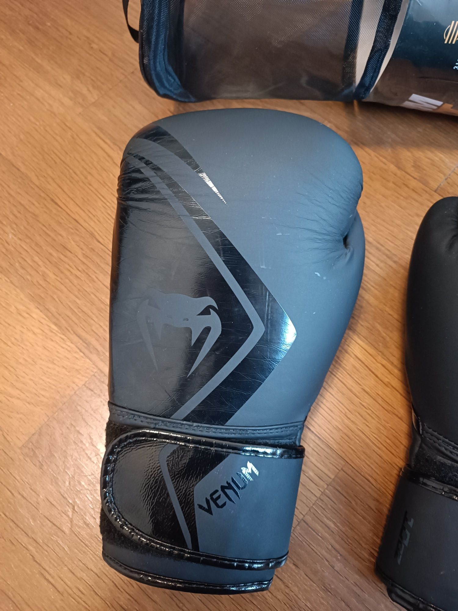 Luvas de boxe venum