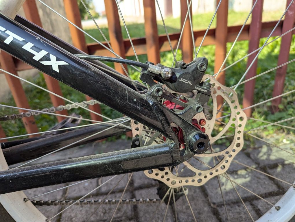 Rower Dirt 4x Dartmoor Hornet 4x