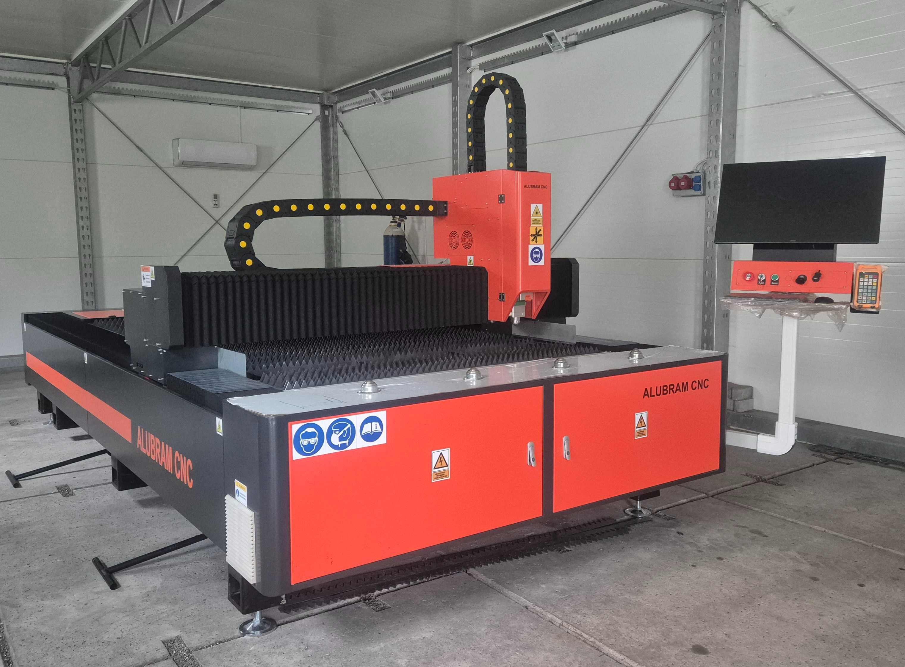 Laser System Pro 3kw-wycinarka laserowa