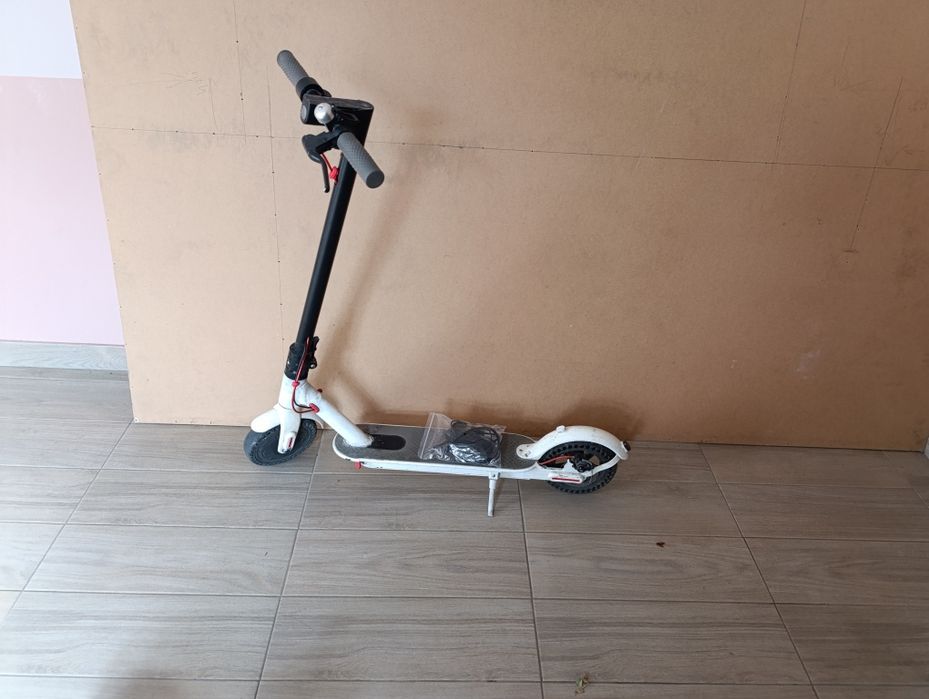 Продам електросамокат