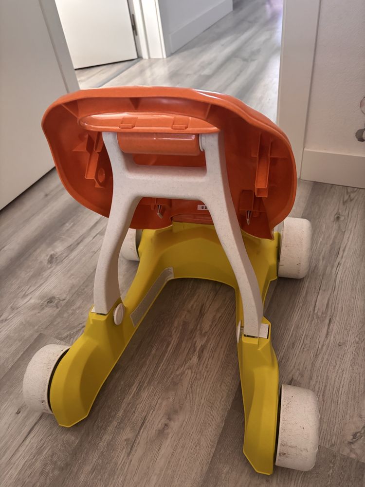 Tartaruga de aprendizagem / andador Chicco