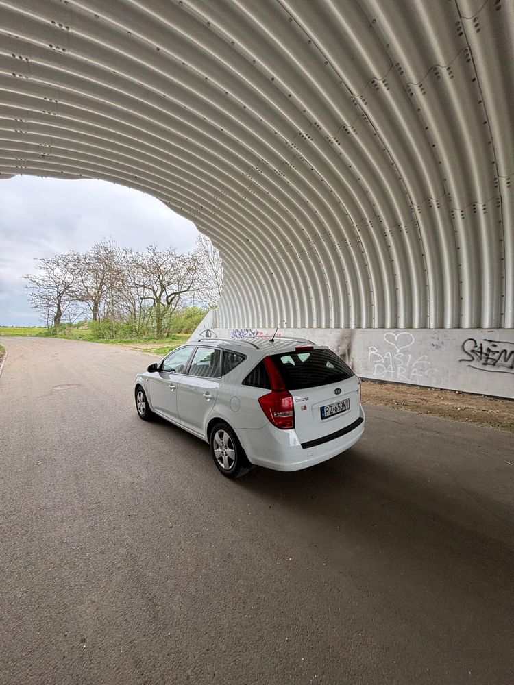 Pierwsze auto? Kia Ceed 1.6 – diesel, klima i luz!p