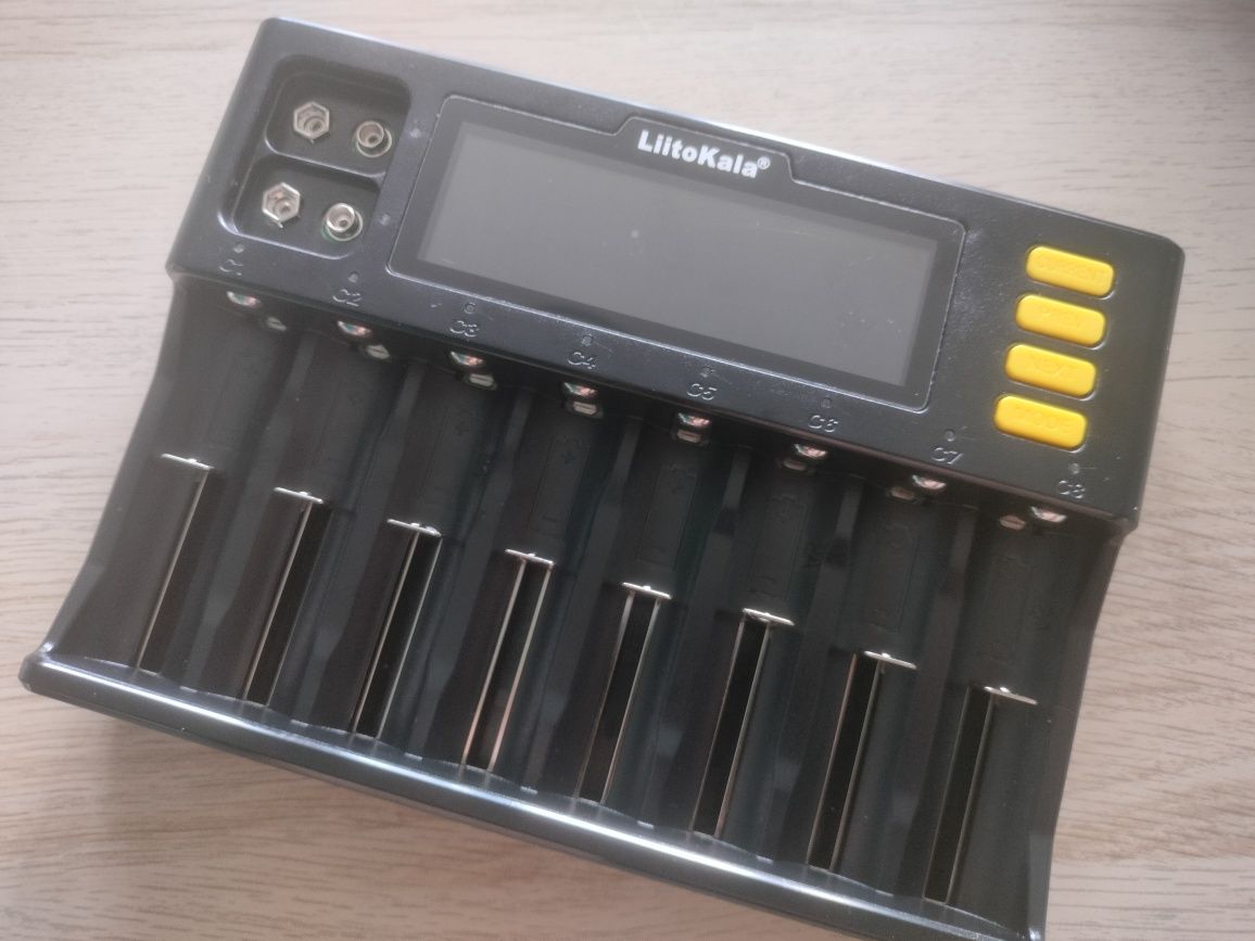 Ładowarka LiitoKala Lii S8 uniwersalna 8 portów