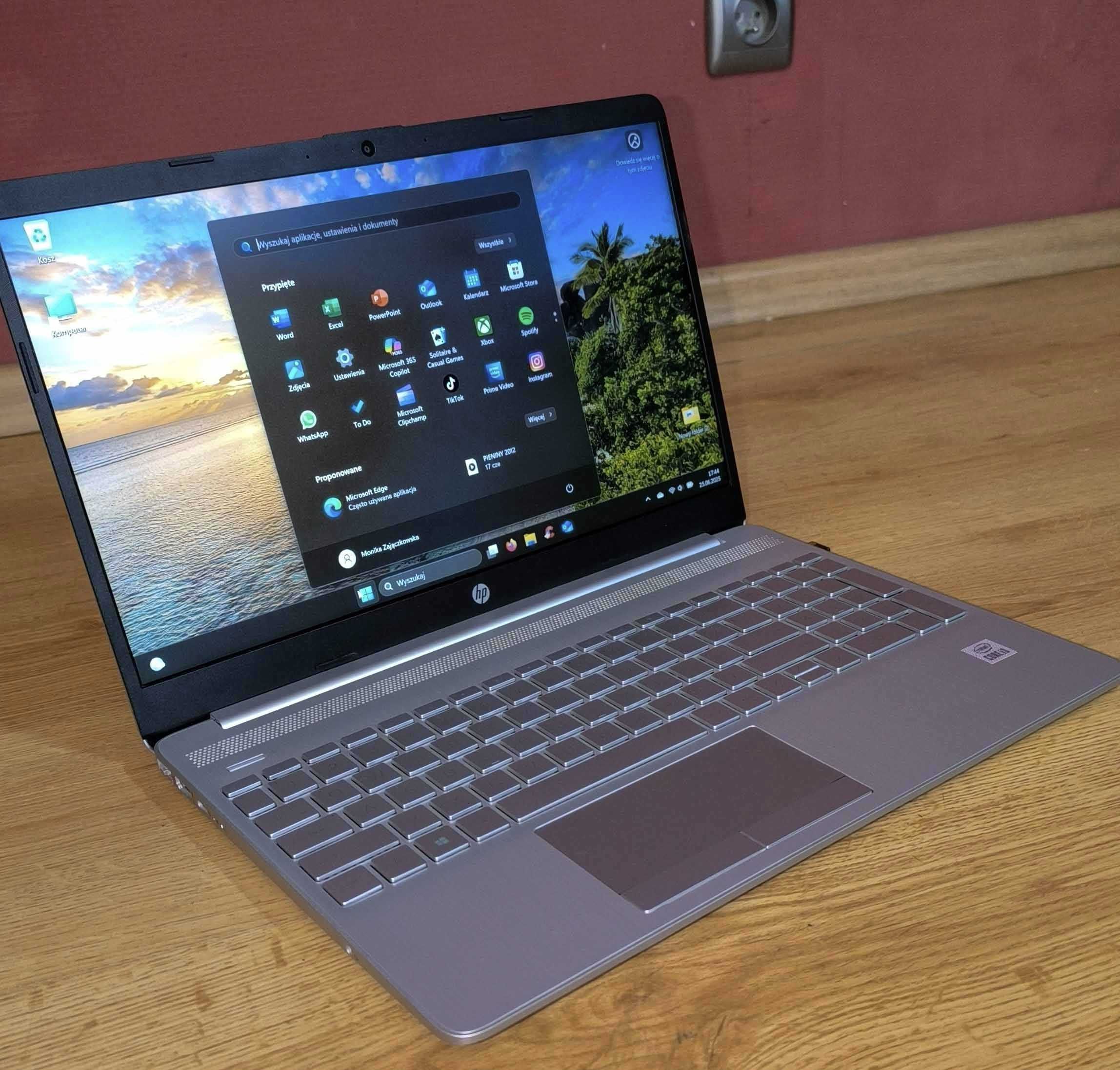 HP laptop 15,6  Intel Core i3 SSD256 GB DDR4 8GB + gratisy