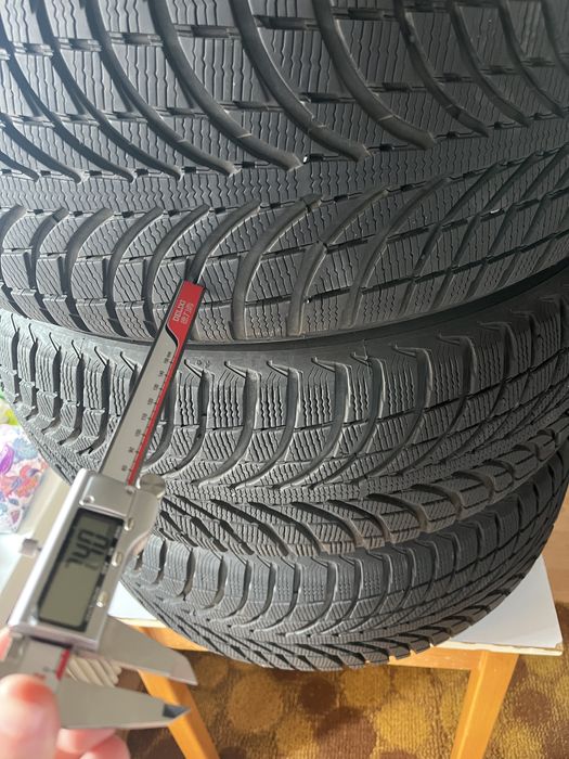 Зимові шини Michelin Latitude Alpin 235/55 R19