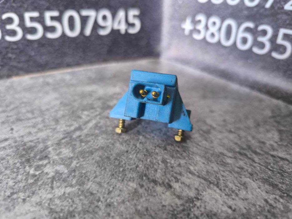 Аварійний вимикач центрального замка BMW E36 E34 E39 61311388224