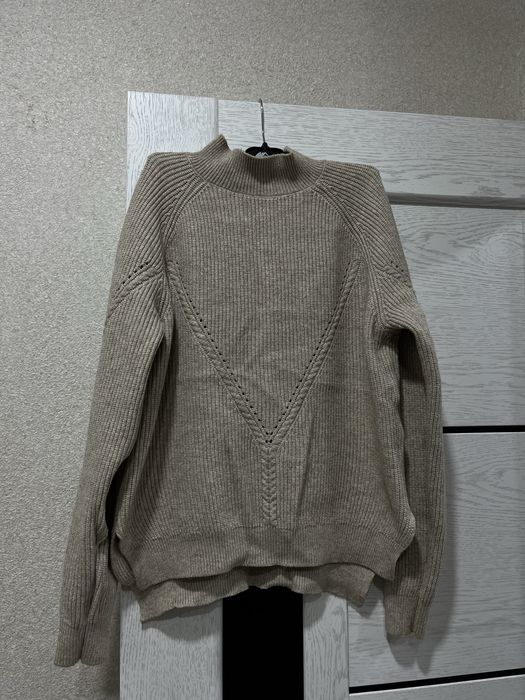 Светр жіночий хs або s в ідеальному стані
