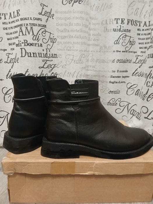 Черевички жіночі