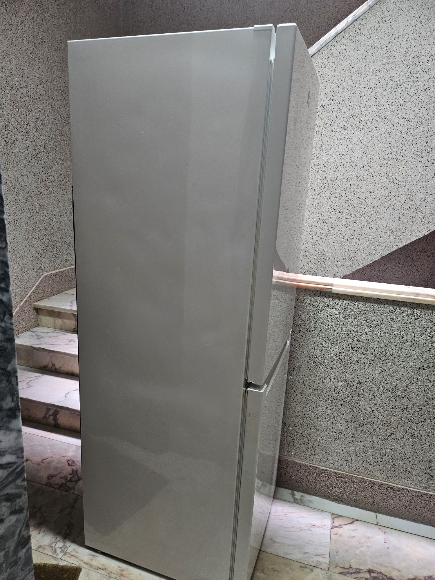 Frigorifico indesit combinado