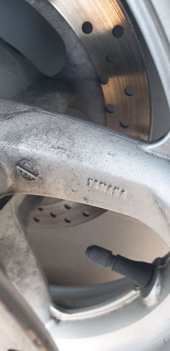 Колесо переднє Yamaha Majesty 400