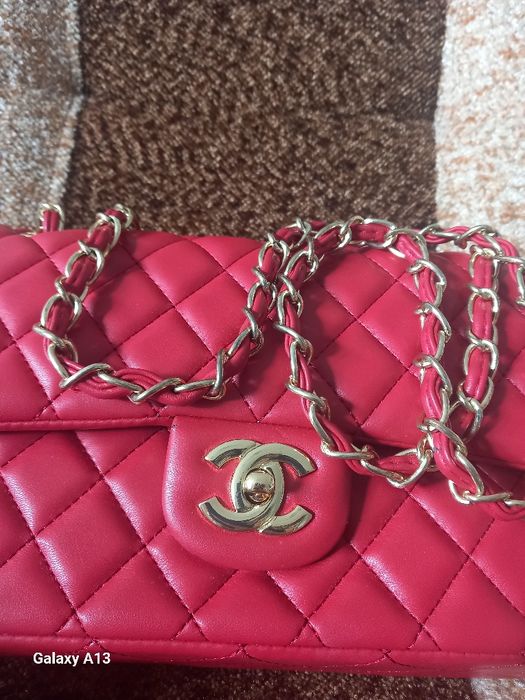 Chanel red crossbody bag Vintage