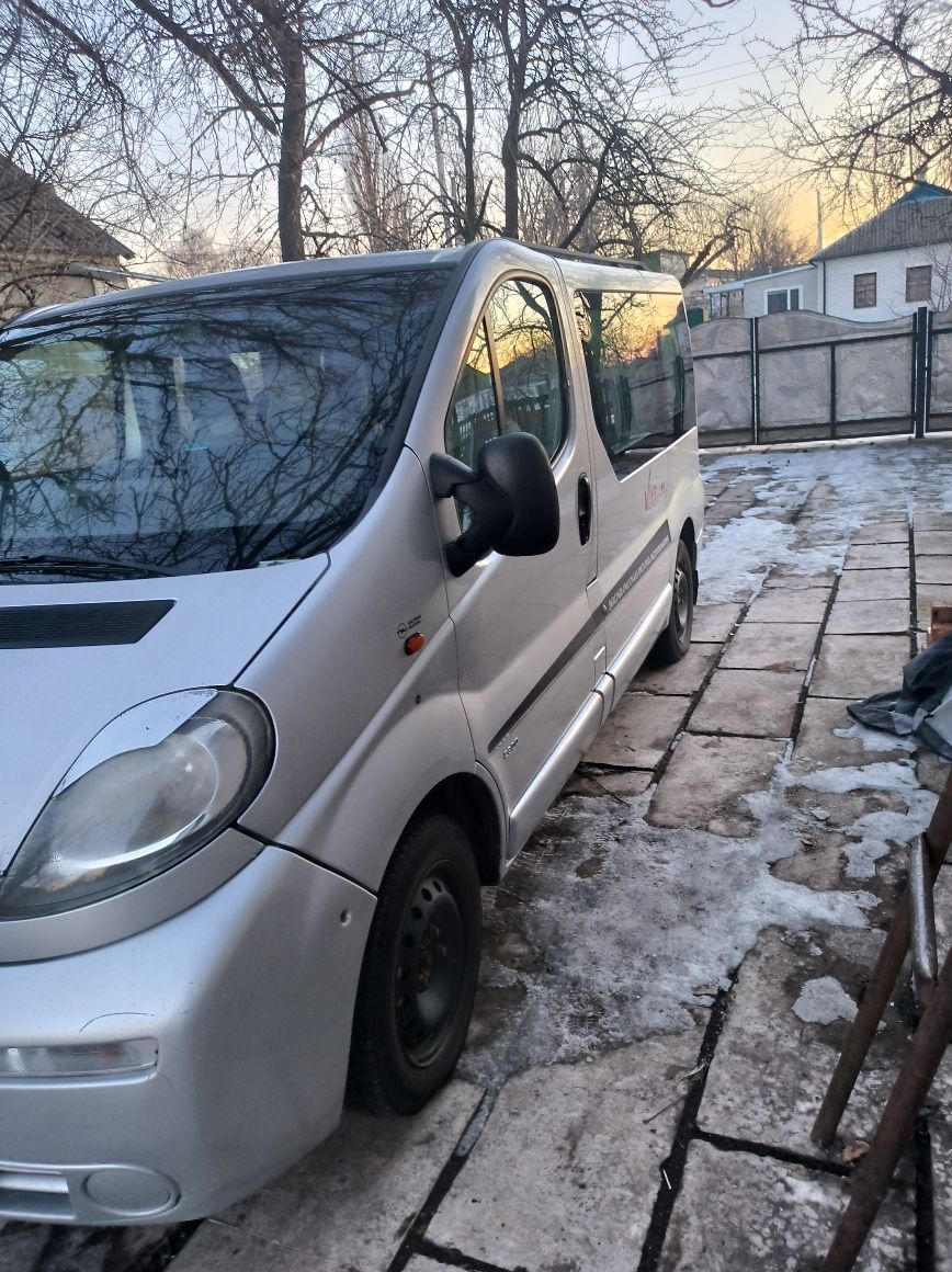 Продам Opel Vivaro 2.5 дизель
Проблема тільки з переключательом печкі