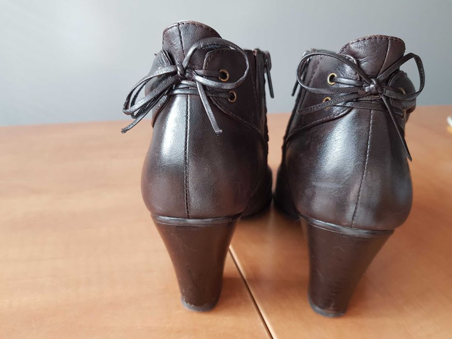 Botki kozaki CAPRICE Soft stan bardzo dobry – długość wkładki 25,5 cm