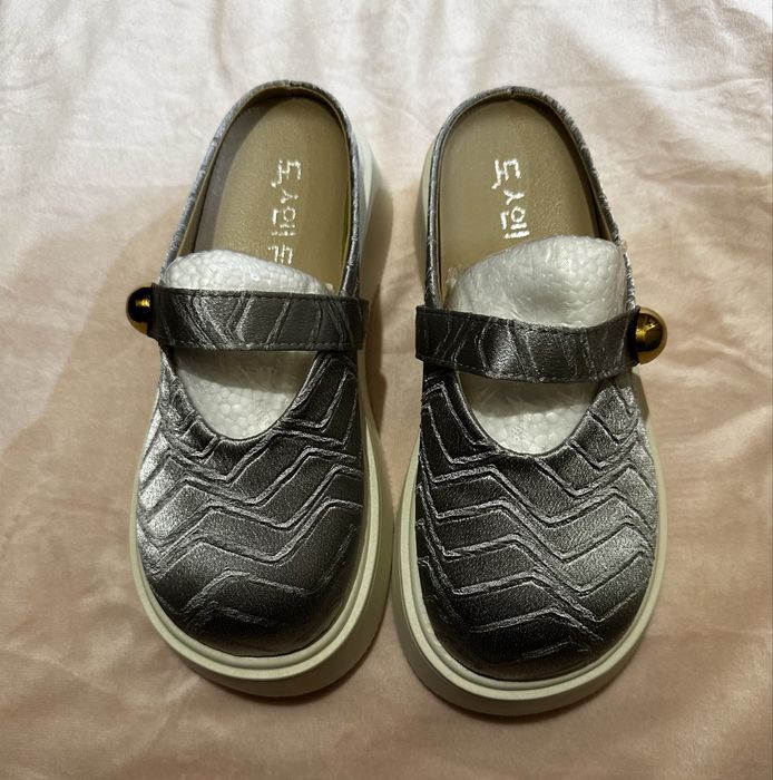 Сабо, мюлі, шльопанці