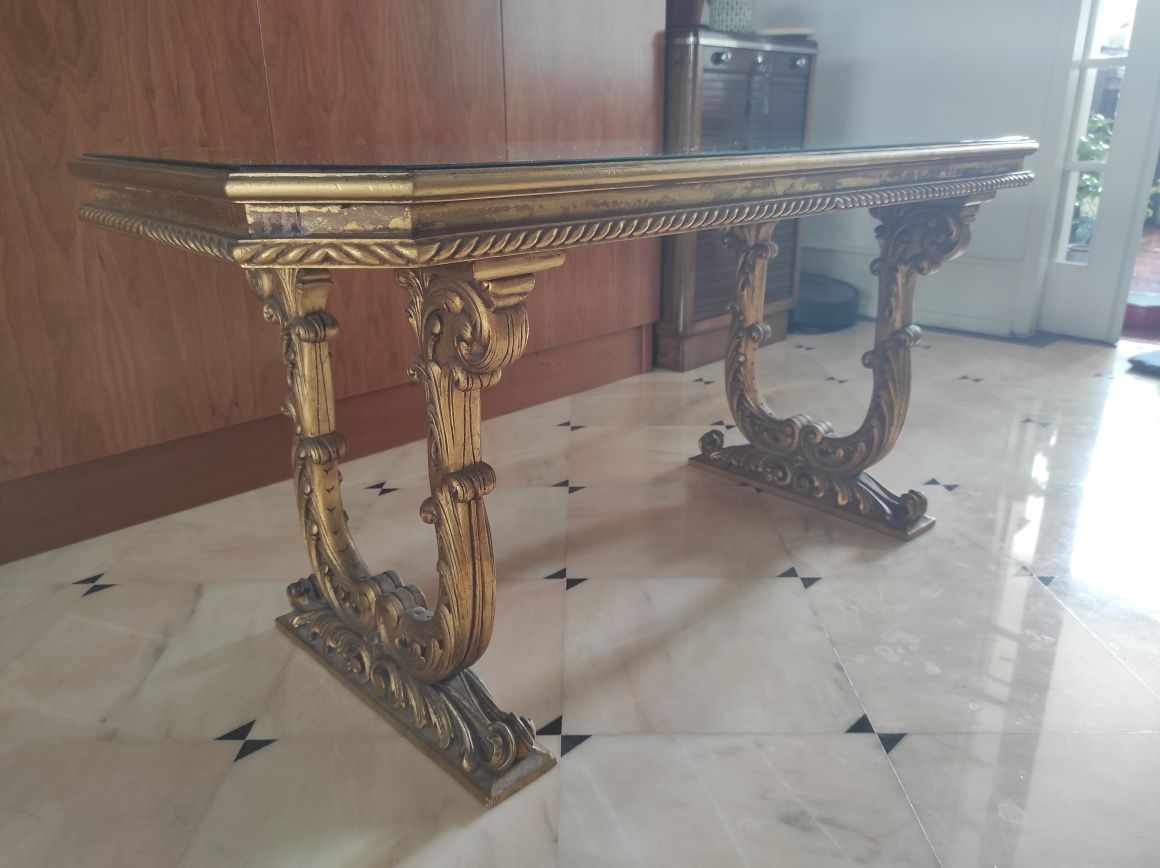 Mesa com espelho Luís XV dourada