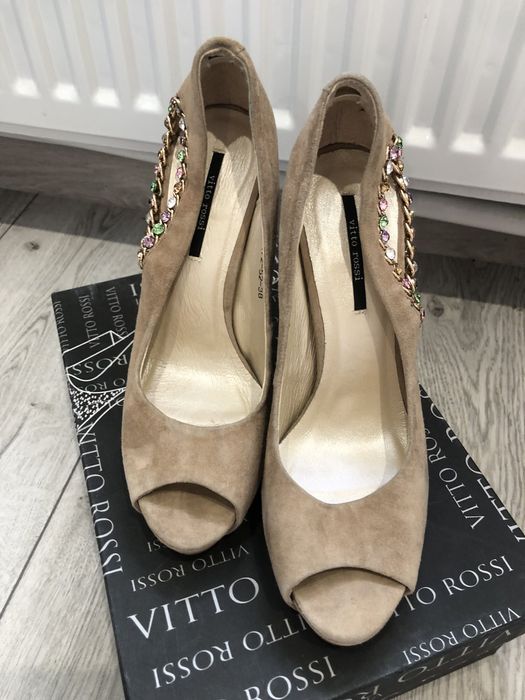 Туфли (лабутены) замшевые 38 размер