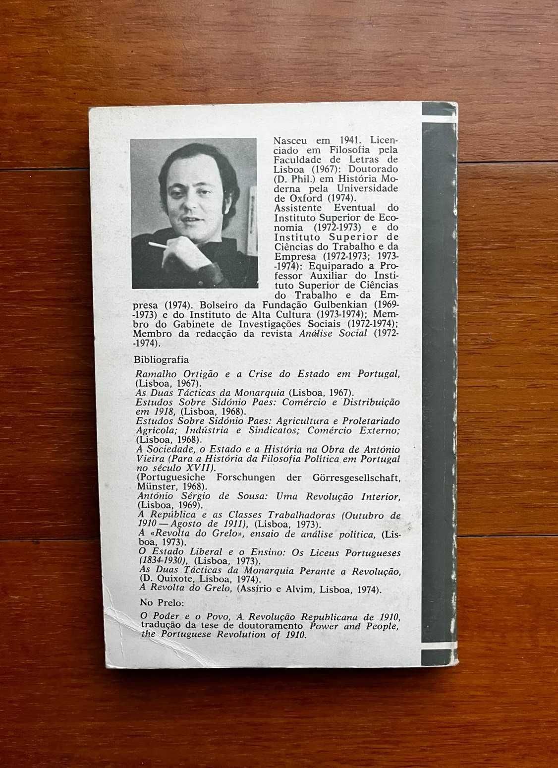 "Uma Educação Burguesa" de Vasco Pulido Valente