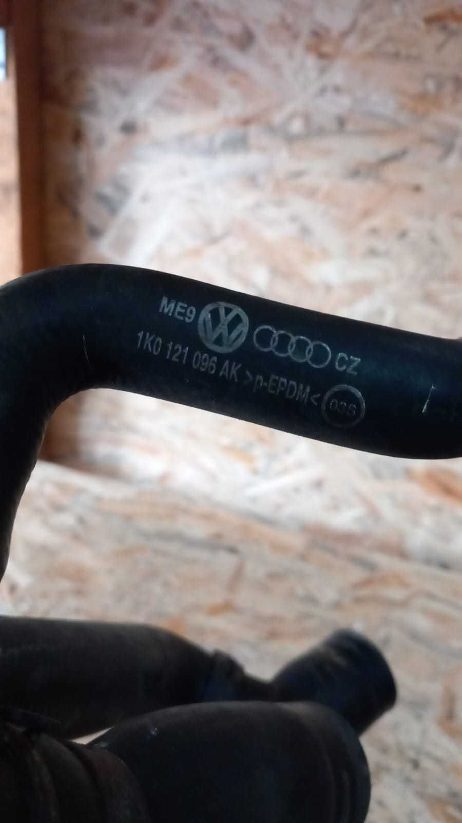 Rura przewód wąż wodny Volkswagen VW Golf 5 V 1.6 FSI