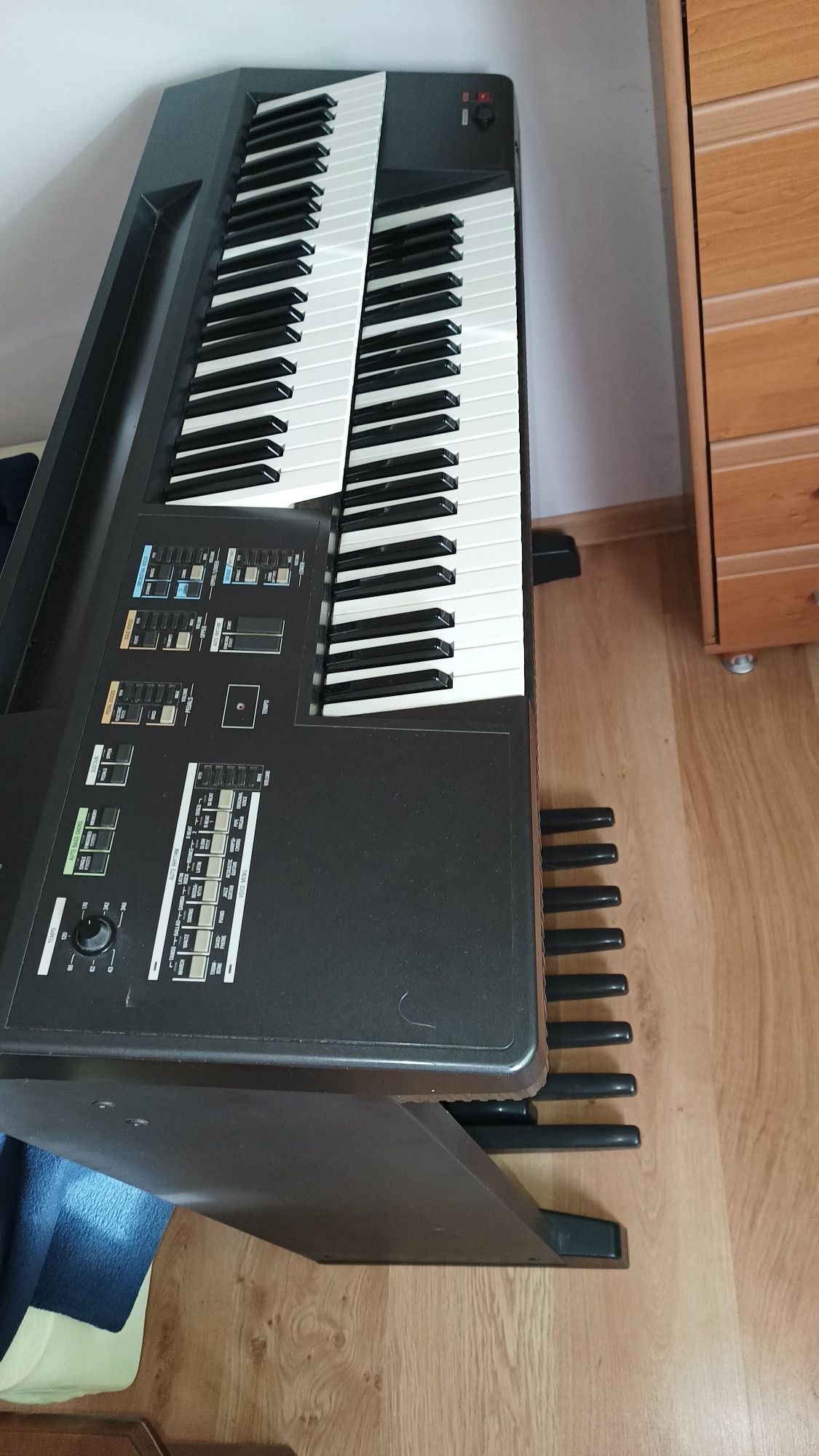 Organy Yamaha Electone ME-10